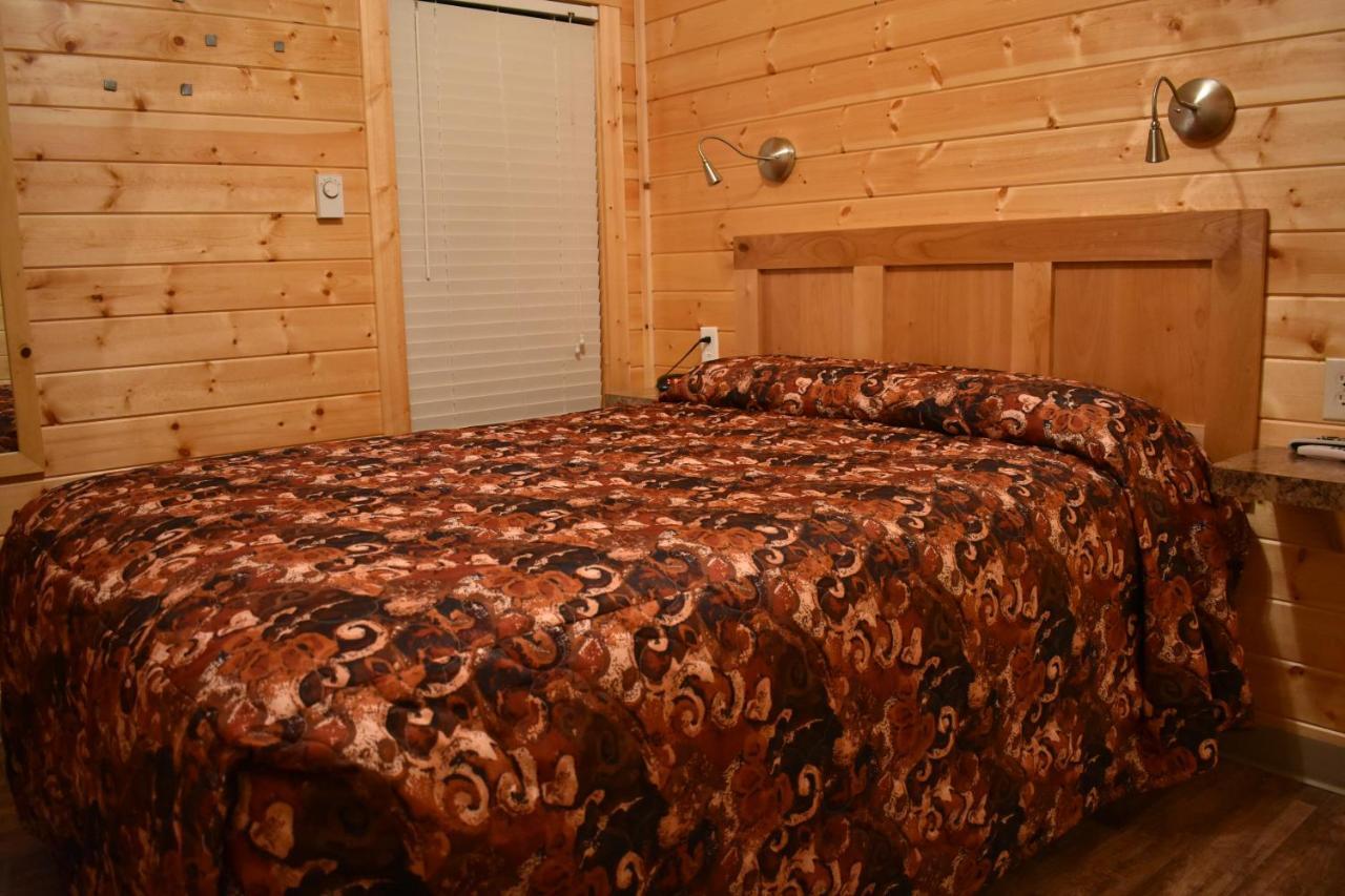 Tall Chief Camping Resort Cottage 1 Pleasant Hill Esterno foto